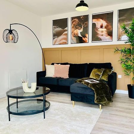 Hessian Lounge -Wyndale- Central 2Br W/Parking Birmingham Extérieur photo