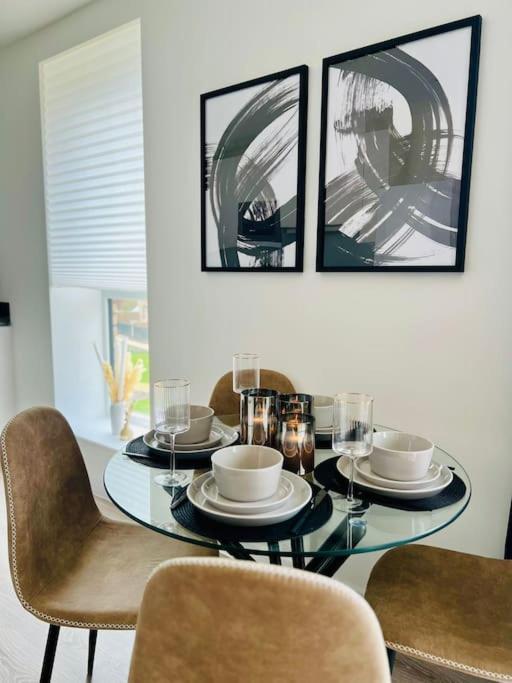 Hessian Lounge -Wyndale- Central 2Br W/Parking Birmingham Extérieur photo