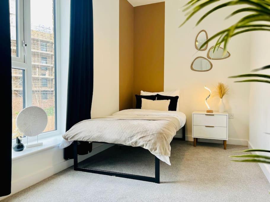 Hessian Lounge -Wyndale- Central 2Br W/Parking Birmingham Extérieur photo