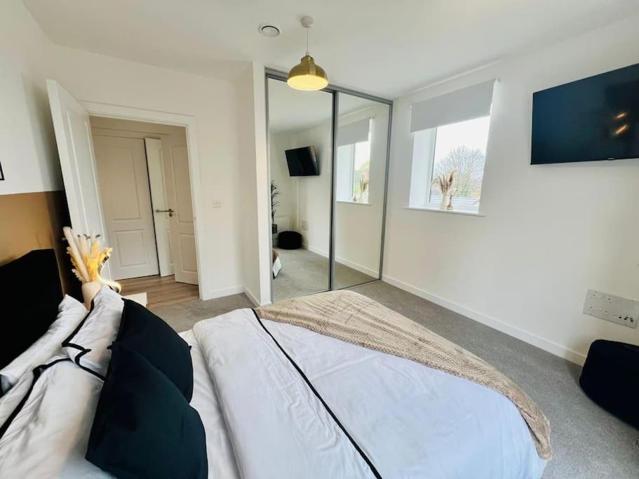 Hessian Lounge -Wyndale- Central 2Br W/Parking Birmingham Extérieur photo