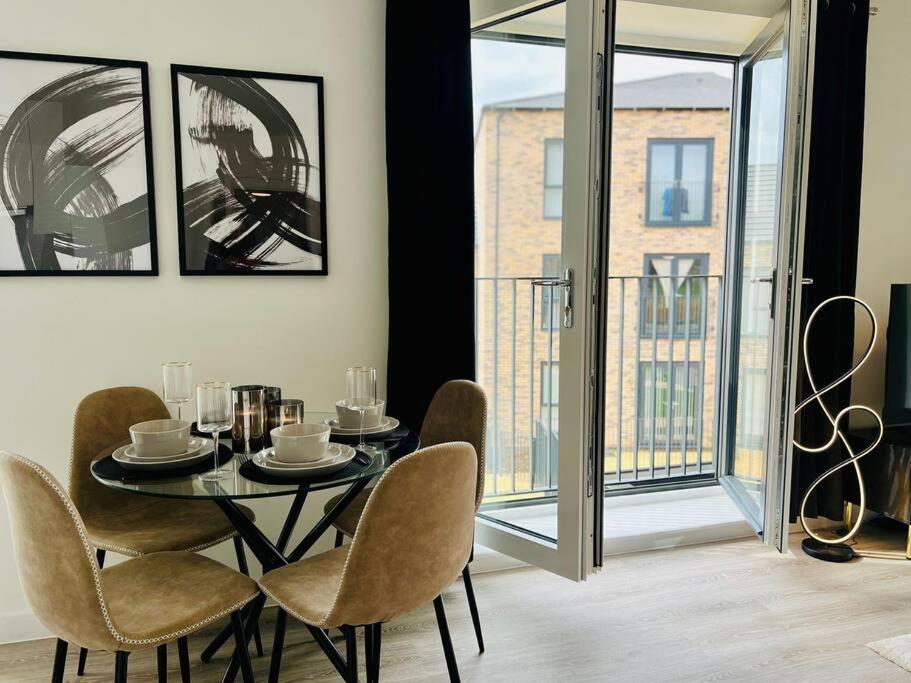 Hessian Lounge -Wyndale- Central 2Br W/Parking Birmingham Extérieur photo